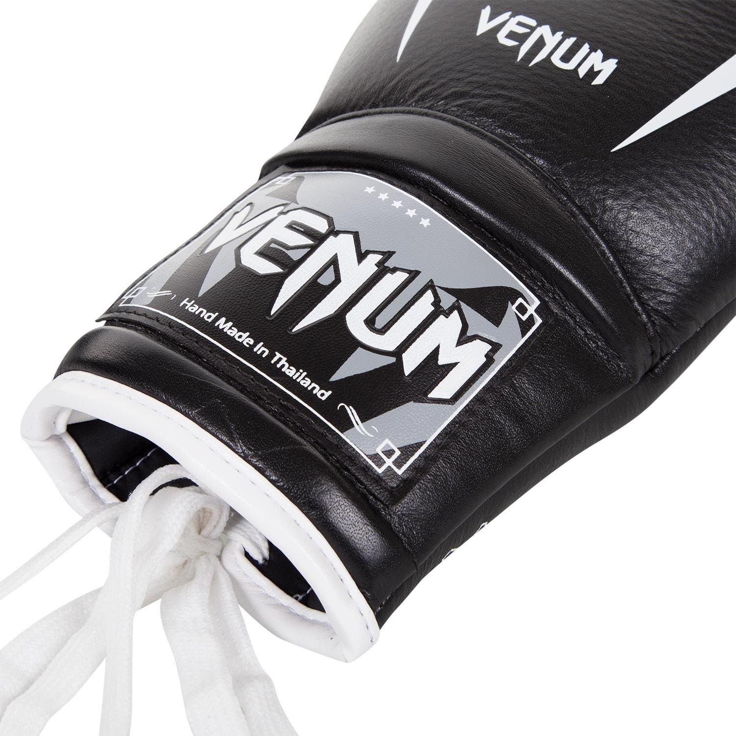 Venum Giant 3.0 Boxing Gloves (16 oz.)